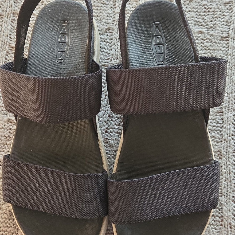 KEEN - Women's Elle Backstrap Sandals Black Stretch Gore Slingback - Size 9